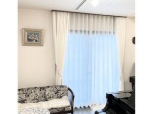 カーテン：アスワンC1054・1243・1058・1052/レース：C1435 装飾タッセルBW65